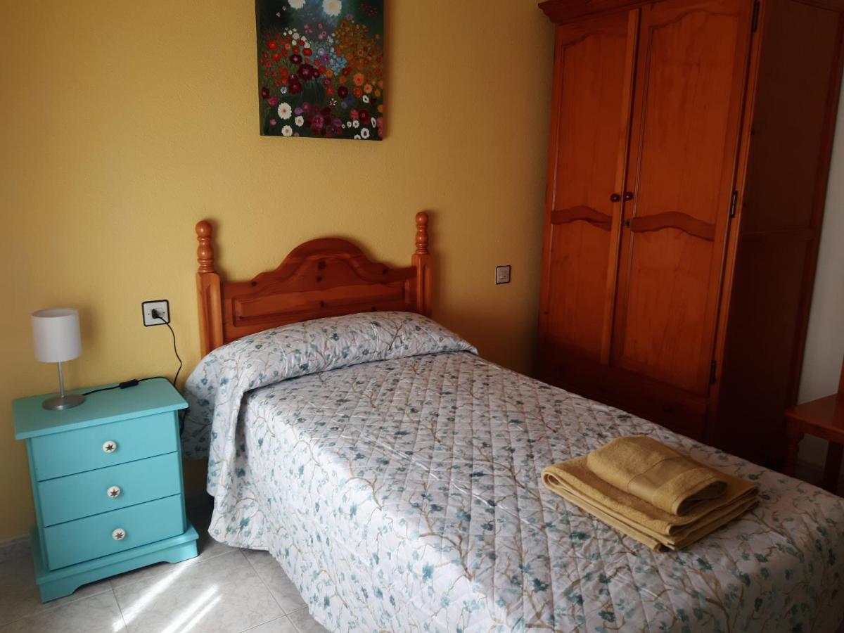 Casa El Reloj Apartment Mombeltran ภายนอก รูปภาพ